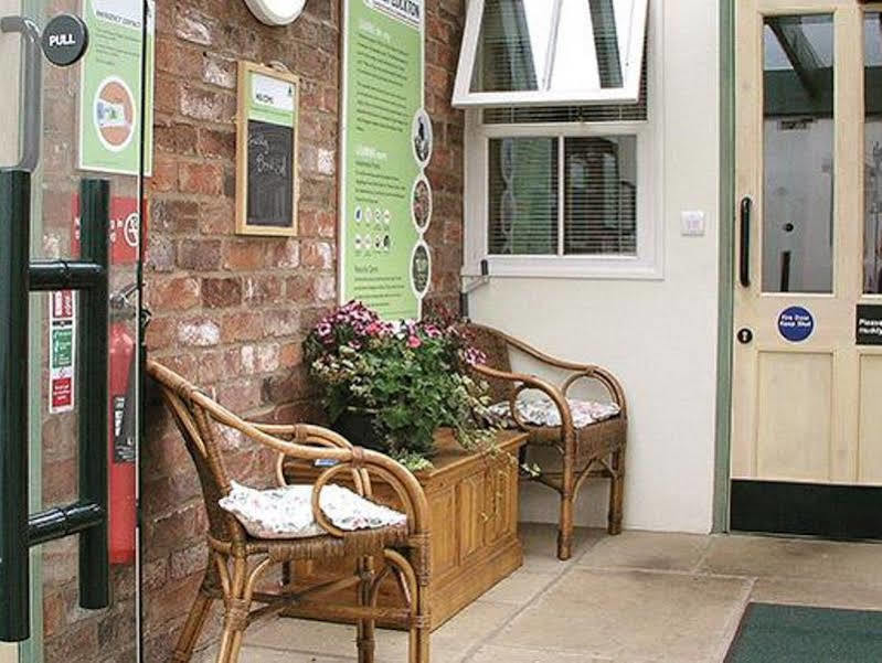 วายเอชเอ ดอลบี ฟอเรสต์ Hostel Levisham ภายนอก รูปภาพ